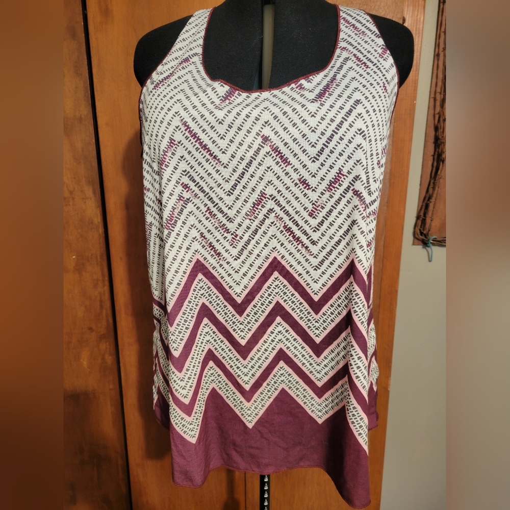 Zigzag tank